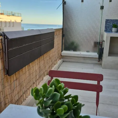 Exceptional Apartment, Sea View ,terrace アパート アンティーブ