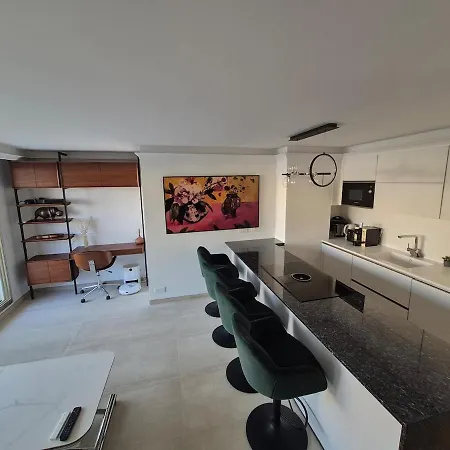 Exceptional Apartment, Sea View ,terrace Appartamento